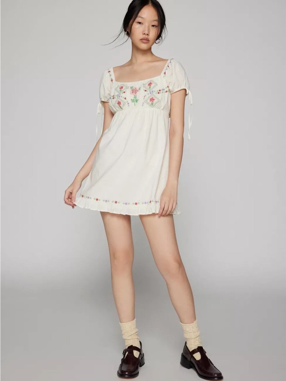 Kimchi Blue NWT Marcella Cream Mini Dress with Pink & Green Embroidery Small